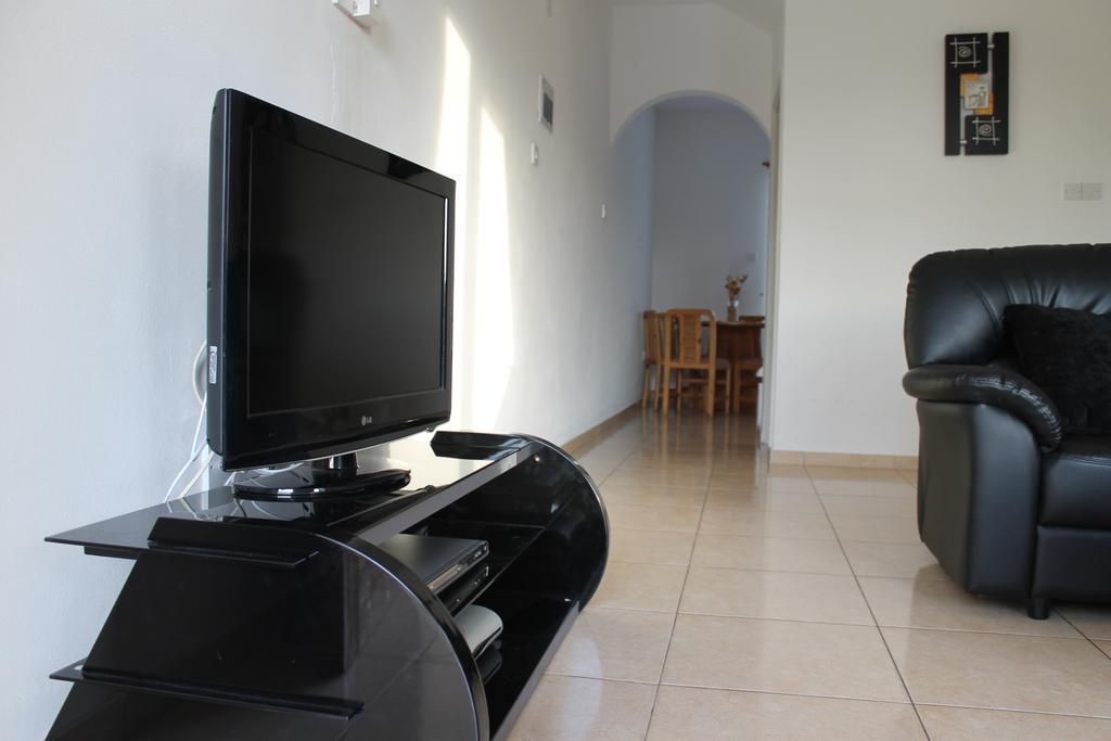 Apartamento Diana Townhouse 2 Paphos Habitación foto
